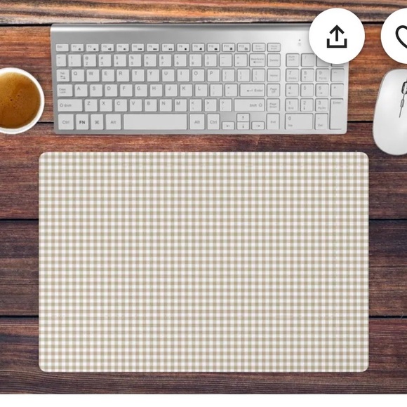 Threshold two sturdy placemats/desk work area. - Picture 4 of 7